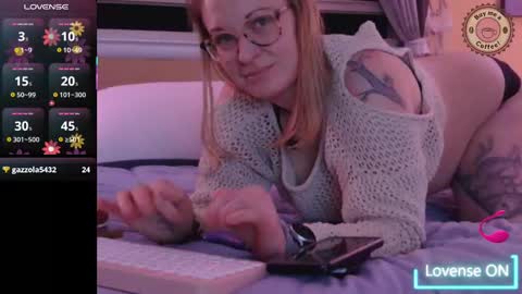 Snapshot of dixie_comanche chatting on February 2025 03:48:01 AM dixie_comanche online show from February 2025 03:48:01 AM