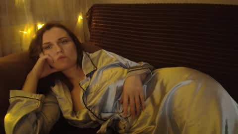 Snapshot of dixiemiller chatting on February 2025 03:15:02 AM Dixiemiller online show from February 2025 03:15:02 AM