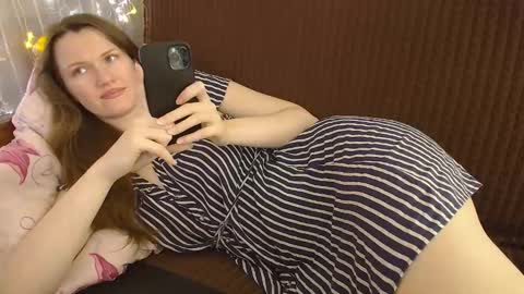 Snapshot of dixiemiller chatting on September 2025 02:08:01 PM Dixiemiller online show from September 2025 02:08:01 PM