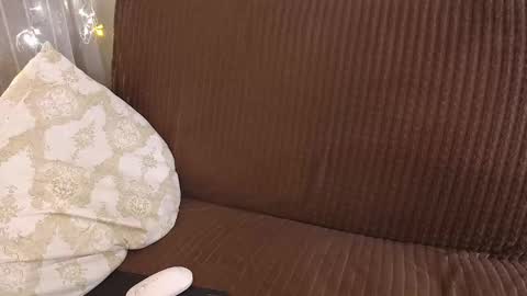 Snapshot of dixiemiller chatting on October 2025 08:20:02 PM Dixiemiller online show from October 2025 08:20:02 PM