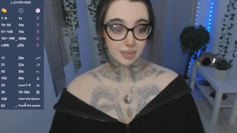Snapshot of dixipixi_ chatting on May 2026 05:47:02 AM dixipixi_ online show from May 2026 05:47:02 AM