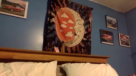 djldobaggins420 online show from November 2025 03:05:02 AM