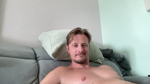 Snapshot of djo68686666 chatting on July 2026 02:53:01 PM djo68686666 online show from July 2026 02:53:01 PM