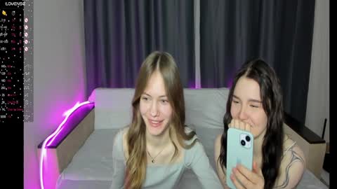 Snapshot of do_dick chatting on December 2024 10:01:02 PM Polly and Kiriko online show from December 2024 10:01:02 PM