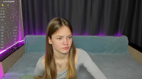 Snapshot of do_dick chatting on December 2024 01:25:01 AM Polly and Kiriko online show from December 2024 01:25:01 AM
