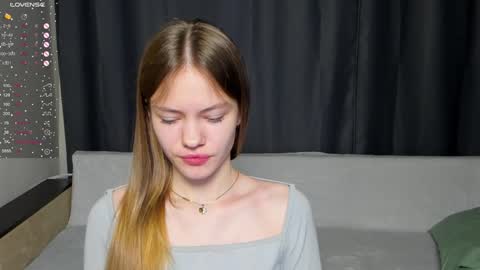 Snapshot of do_dick chatting on December 2024 11:16:01 PM Polly and Kiriko online show from December 2024 11:16:01 PM