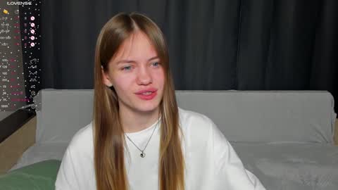 Snapshot of do_dick chatting on January 2025 04:47:02 AM Polly and Kiriko online show from January 2025 04:47:02 AM