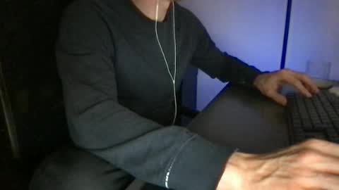doctor_luv_69 online show from June 2026 10:08:01 PM
