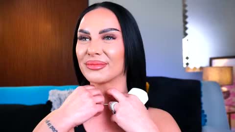 Snapshot of dolce_tentacion chatting on February 2025 08:06:01 AM Monica online show from February 2025 08:06:01 AM