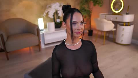 Snapshot of dolce_tentacion chatting on November 2025 11:00:02 AM Monica online show from November 2025 11:00:02 AM