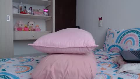 Dolcevainin online show from January 2026 05:18:02 PM