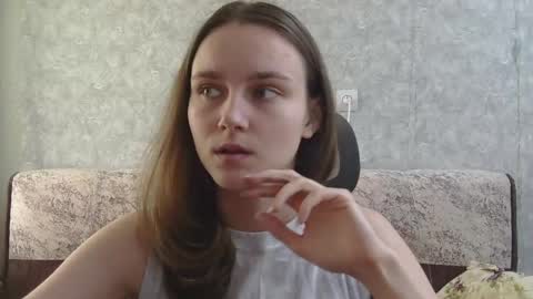dolcezza_ online show from June 2026 12:11:01 PM