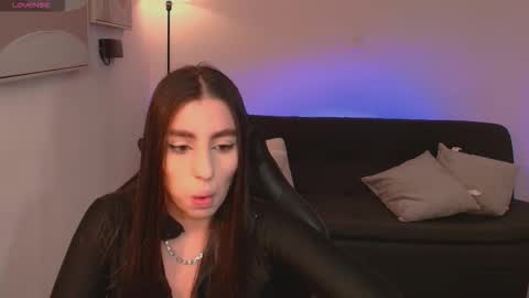 Snapshot of dolcieelliot chatting on October 2025 09:15:02 PM Dolcie online show from October 2025 09:15:02 PM