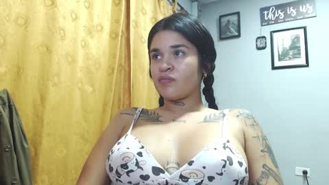 doll_and_thebrown online show from October 2025 11:24:02 PM