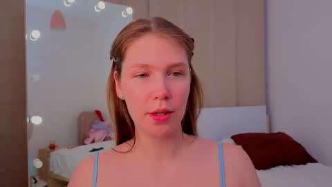 Snapshot of doll_ball chatting on June 2026 07:07:01 PM Ann online show from June 2026 07:07:01 PM