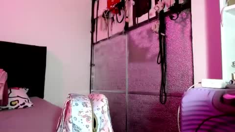 Catherine XXX online show from January 2025 04:20:01 PM