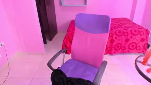 Snapshot of doll_slut_squirt chatting on May 2026 05:10:02 PM doll_slut_squirt online show from May 2026 05:10:02 PM