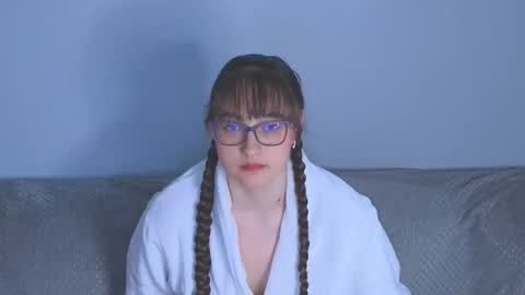 Snapshot of doll_tessa chatting on May 2026 03:57:01 AM Tessa online show from May 2026 03:57:01 AM