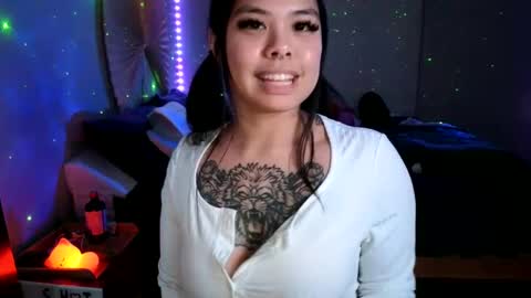 Snapshot of dolllface chatting on January 2025 06:16:01 AM DOLLLFACE online show from January 2025 06:16:01 AM