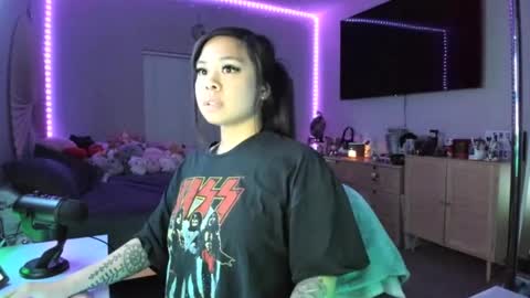 Snapshot of dolllface chatting on March 2025 04:24:02 AM DOLLLFACE online show from March 2025 04:24:02 AM