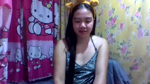 dolly_cute28 online show from February 2025 01:02:01 AM