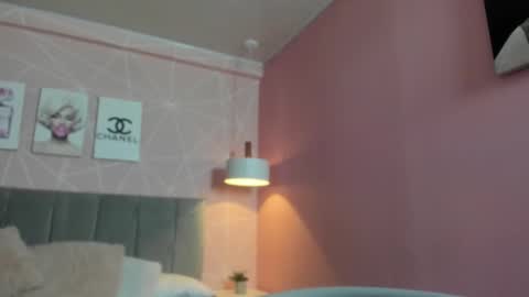 Call me Zoe  online show from September 2025 09:51:01 PM