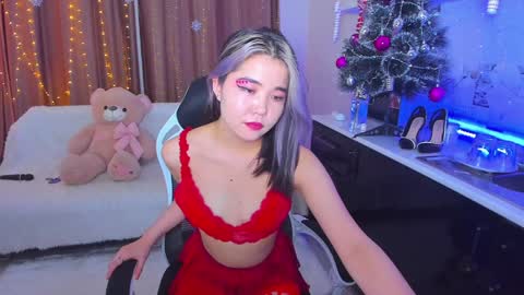 Snapshot of dollyiaa chatting on December 2024 10:44:02 AM Dollya online show from December 2024 10:44:02 AM