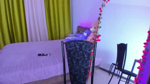 Snapshot of dollyiaa chatting on October 2025 01:39:02 PM Dollya online show from October 2025 01:39:02 PM