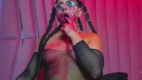 Snapshot of dollyjuicy1 chatting on October 2025 07:38:02 AM dollyjuicy1 online show from October 2025 07:38:02 AM