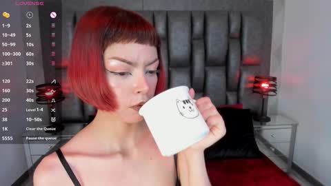 Dolly online show from October 2025 08:27:02 PM