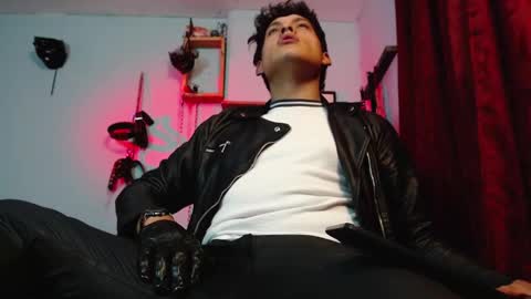 Diego Castell online show from October 2025 11:49:02 PM