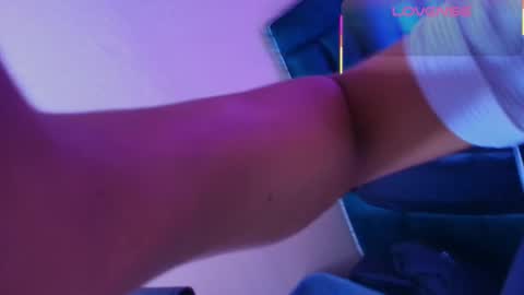 dom_veneno online show from September 2025 07:04:01 PM