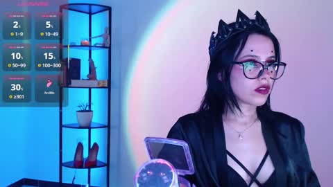 Snapshot of domgiirl chatting on October 2025 04:48:02 PM Mistress online show from October 2025 04:48:02 PM