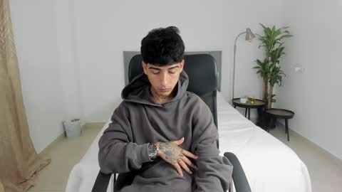 MASTER online show from February 2025 01:43:01 AM