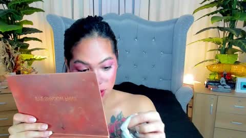Snapshot of dominantgoddessontop chatting on December 2024 05:39:02 AM CALL ME BABY BELLA online show from December 2024 05:39:02 AM