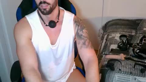 Snapshot of dominatedtitan chatting on October 2025 07:36:02 PM DominatedTitan online show from October 2025 07:36:02 PM