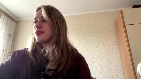 Mia online show from April 2026 08:08:01 AM