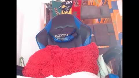 Snapshot of dominic751 chatting on October 2025 07:35:02 PM dominic751 online show from October 2025 07:35:02 PM