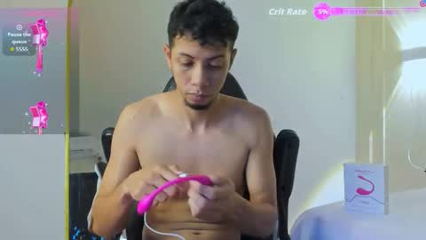 Snapshot of dominic__brown chatting on February 2026 04:19:01 AM Dominic online show from February 2026 04:19:01 AM