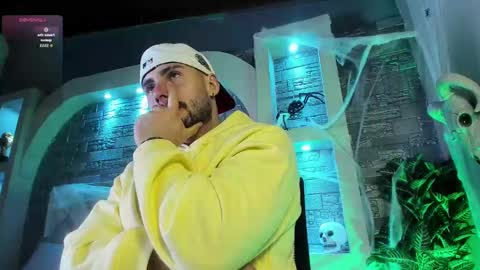 dominic de luca online show from October 2025 02:30:02 AM