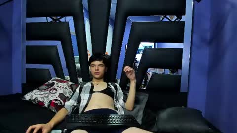Snapshot of dominic_flame chatting on July 2026 04:30:01 AM DOMINIC online show from July 2026 04:30:01 AM