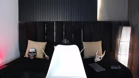 Dominic online show from October 2025 10:09:01 PM