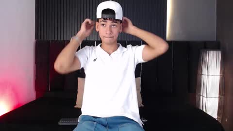 Dominic online show from December 2025 04:53:01 AM