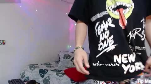 Snapshot of dominic_hanks chatting on November 2025 08:22:02 AM DOMINIC AND ANDREW online show from November 2025 08:22:02 AM