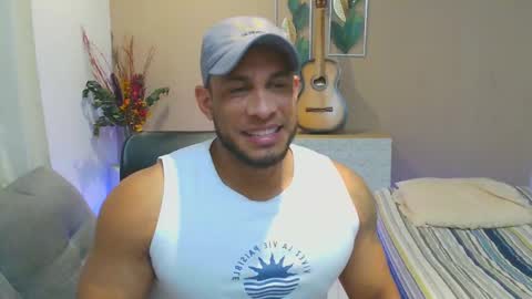 dominic_hulk1 online show from September 2025 03:43:02 AM
