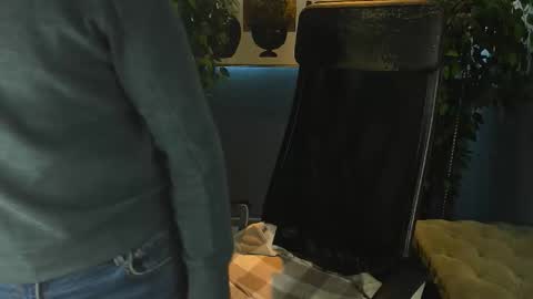 Snapshot of dominic_tore chatting on November 2025 08:25:02 PM Dominic online show from November 2025 08:25:02 PM