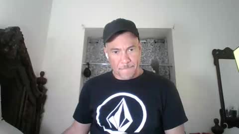 luis online show from May 2026 04:51:02 AM