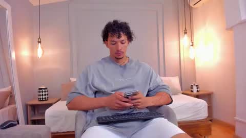 Dominick Star online show from February 2026 01:39:02 PM