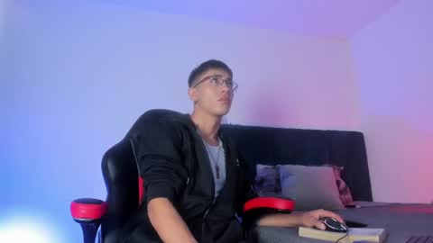 Dominik online show from April 2026 05:40:01 PM