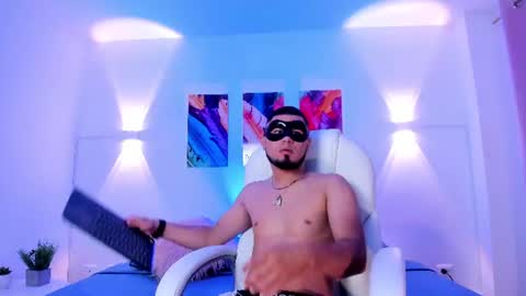 Dominik online show from August 2026 01:32:01 PM